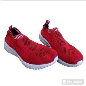Tiosebon Red Mesh Slip on Walking Shoe Size 39 or 8
